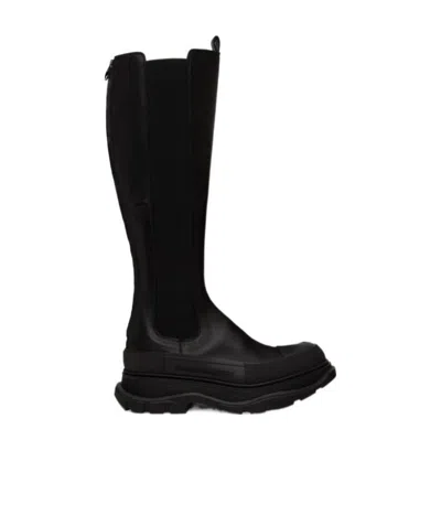 Alexander Mcqueen Round-toe Knee-high Boots In Black