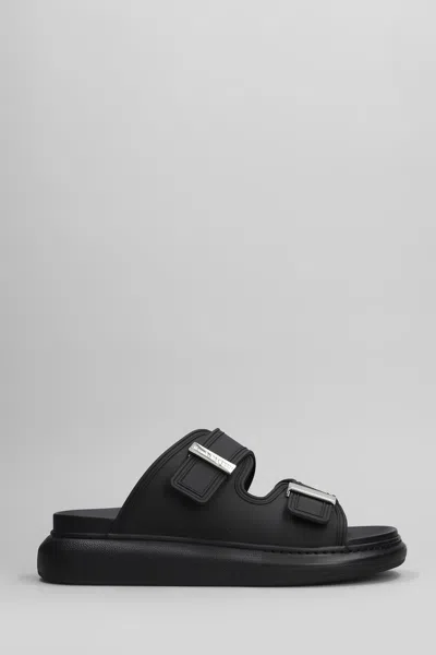 Alexander Mcqueen Sandals In Black Rubber/plasic