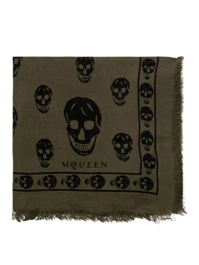 Alexander Mcqueen Scarf Classic Skull 104x120 Olive/black In Green