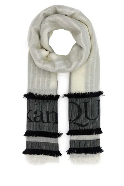 Alexander Mcqueen Chevron Patterned Knit Scarf In Neutral