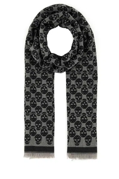 ALEXANDER MCQUEEN ALEXANDER MCQUEEN SCARVES AND FOULARDS