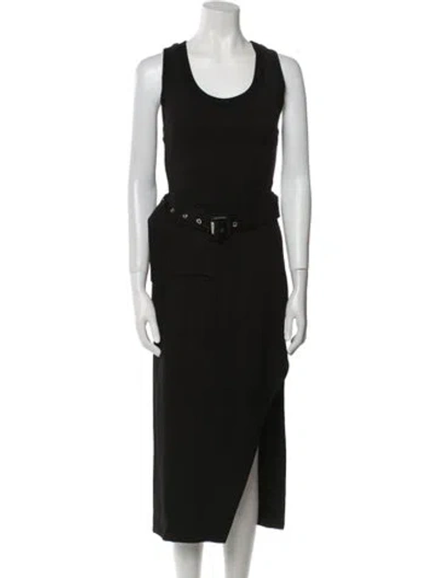 Pre-owned Alexander Mcqueen Scoop Neck Midi Length Dress In Black