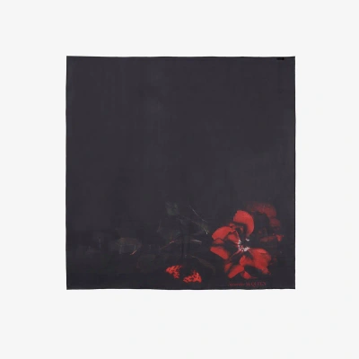 Alexander Mcqueen Shadow Rose Shawl In Black