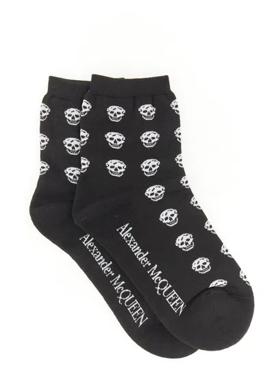 Alexander Mcqueen Short Skull Sock In Black