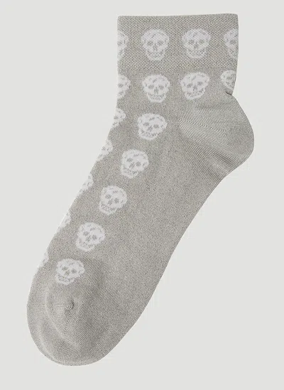 Alexander Mcqueen Short Skull Socks In Silver