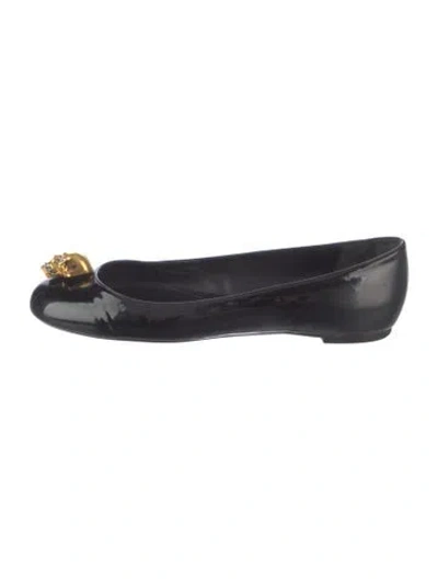 Pre-owned Alexander Mcqueen Signature Logo Patent Leather Flats In Black