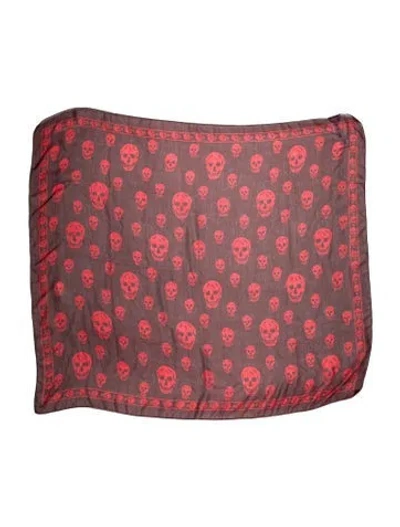 Pre-owned Alexander Mcqueen Silk Printed Scarf In Burgundy