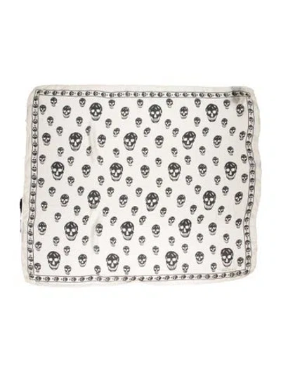 Pre-owned Alexander Mcqueen Silk Skull Scarf In Black