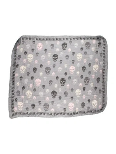 Pre-owned Alexander Mcqueen Silk Skull Scarf In Green