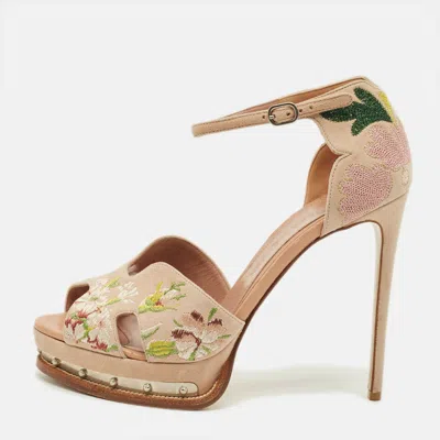 Pre-owned Alexander Mcqueen Size 39 Beige Suede Ankle Strap Sandals