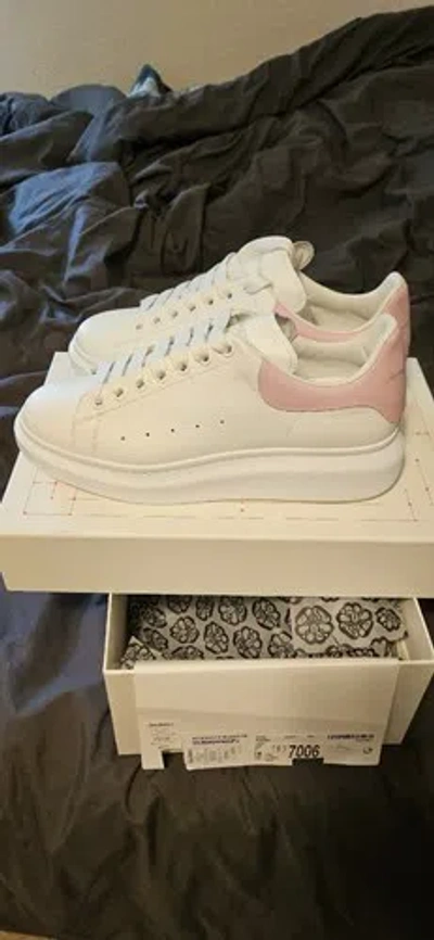 Pre-owned Alexander Mcqueen Size 40 -  ‘white & Pink Oversized Sneaker'