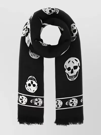 Alexander Mcqueen Skull Frayed Wool Scarf In White