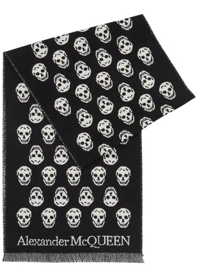 Alexander Mcqueen Skull-intarsia Wool Scarf In Black