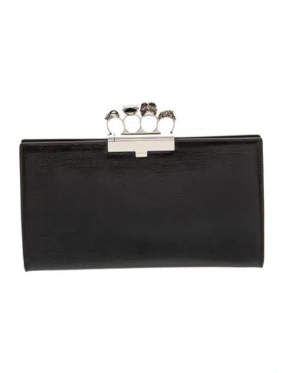 Pre-owned Alexander Mcqueen Skull Knuckle Clutch In Black