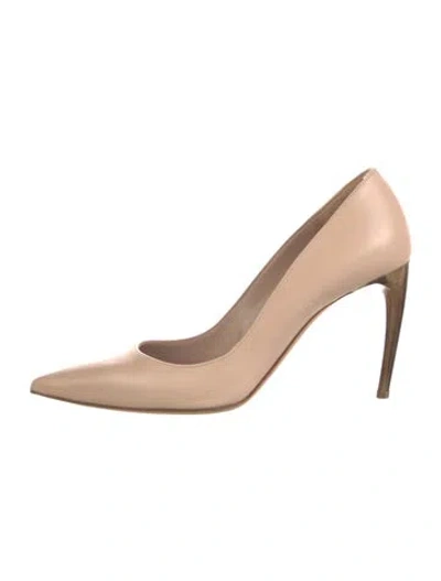 Pre-owned Alexander Mcqueen Skull Leather Pumps In Neutrals/pink