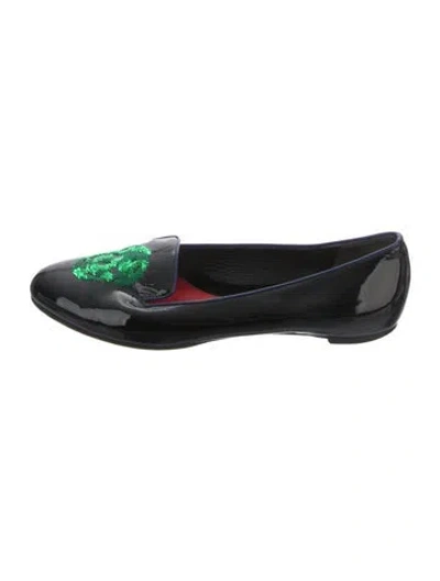 Pre-owned Alexander Mcqueen Skull Patent Leather Loafers In Black