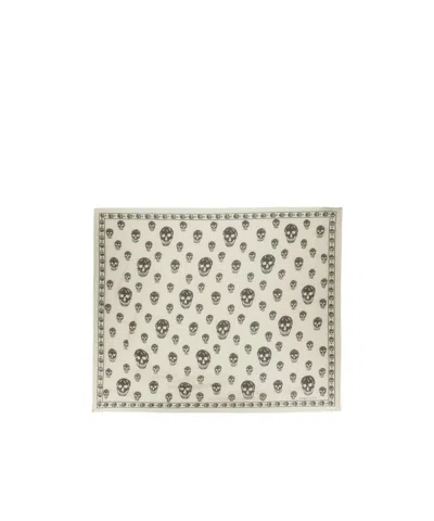 ALEXANDER MCQUEEN ALEXANDER MCQUEEN SKULL PRINTED SCARF