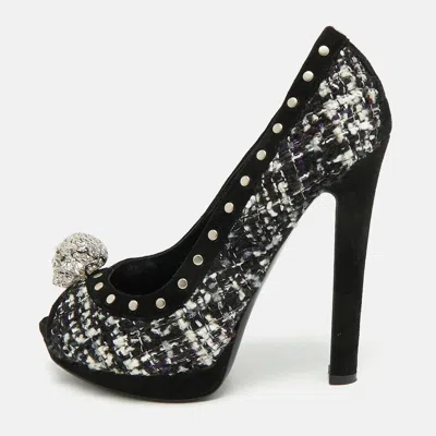 Pre-owned Alexander Mcqueen Skull Size 38 Black Suede And Tweed Peep Toe Pumps