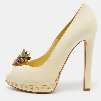 Pre-owned Alexander Mcqueen Skull Size 38 Yellow Suede Platform Pumps