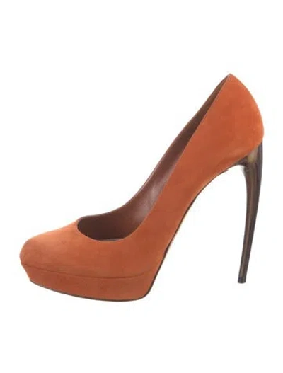 Pre-owned Alexander Mcqueen Skull Suede Pumps In Orange