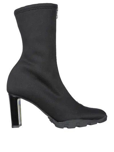 Alexander Mcqueen Slim Tread Boots In Black