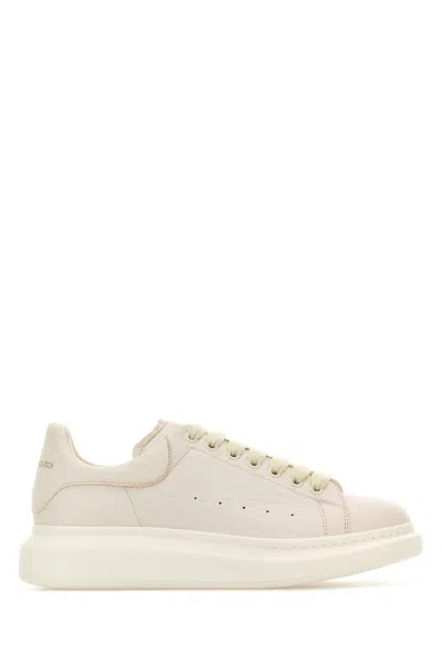 Alexander Mcqueen Sneaker S.rubber-45 Nd  Male In White