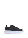 Alexander Mcqueen Studded Leather Platform Sneakers In Black