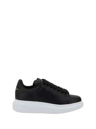 Alexander Mcqueen Low-top Round Toe Sneakers With Textured Finish In Black