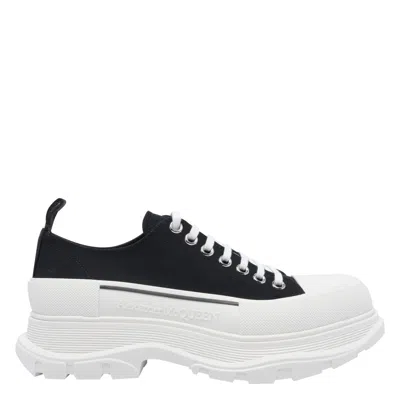 Alexander Mcqueen Sneakers In Black