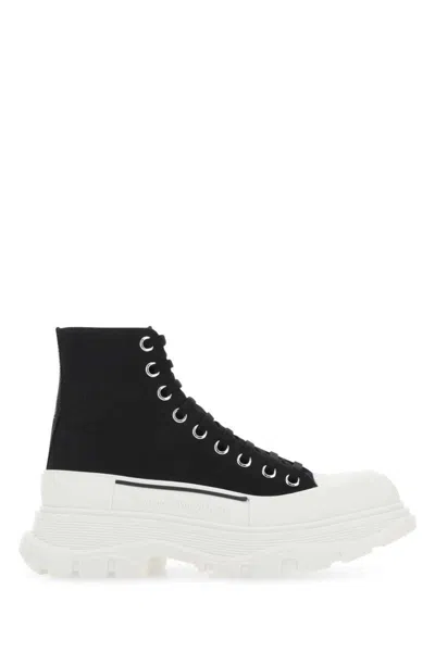 Alexander Mcqueen Sneakers In Black