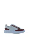 Alexander Mcqueen Sneakers Uomo Pelle Bianco/burgundy In Burgundy/white