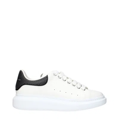 Alexander Mcqueen Sneakers Oversize Uomo Pelle Bianco/nero In White