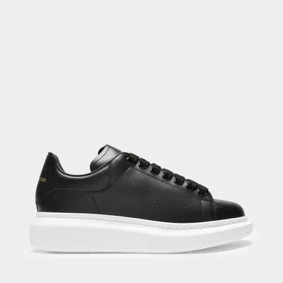 Alexander Mcqueen Alexander Mc Queen Larry Oversize Sneakers In Black
