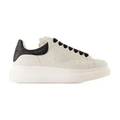 Alexander Mcqueen Sneakers Oversized In White