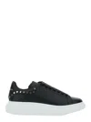 Alexander Mcqueen Studded Leather Platform Sneakers In Black
