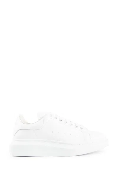 Alexander Mcqueen Sneakers In White