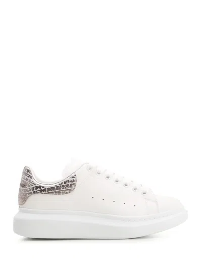 Alexander Mcqueen Sneakers In White