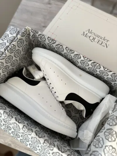 Pre-owned Alexander Mcqueen Sneakers In White