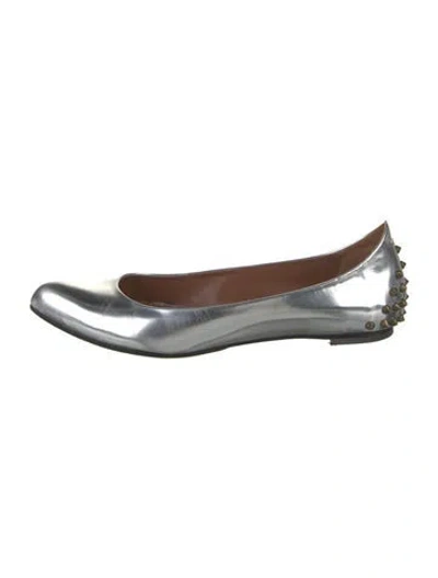 Pre-owned Alexander Mcqueen Spike Accents Patent Leather Ballet Flats In Silver