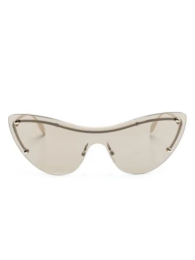 Alexander Mcqueen Spike-stud Detail Cat-eye Mask Sunglasses In Gold