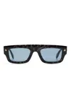 Alexander Mcqueen Spike Stud-detailing Rectangle-frame Sunglasses In Black