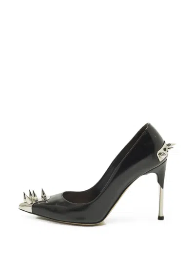 Pre-owned Alexander Mcqueen Spiked Metal-cap Pumps In Black