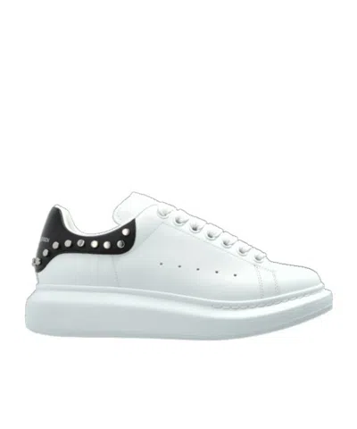 ALEXANDER MCQUEEN ALEXANDER MCQUEEN STUDDED LOW-TOP SNEAKERS