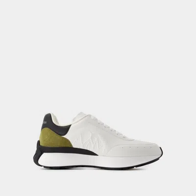 ALEXANDER MCQUEEN MODERN WHITE SNEAKERS FOR MEN | SS24 COLLECTION