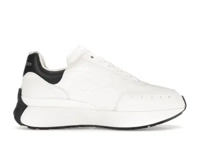 Pre-owned Alexander Mcqueen Sprint Runner (women's) Sneakers In White/black