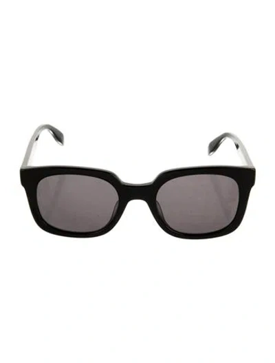 Pre-owned Alexander Mcqueen Square Tinted Sunglasses In Black