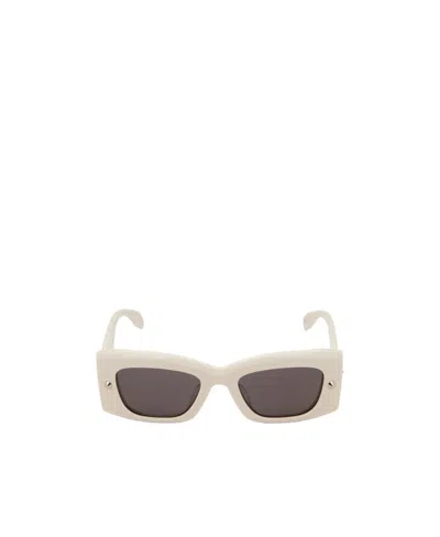 Alexander Mcqueen Stud-detail Rectangle-frame Glasses In Nude