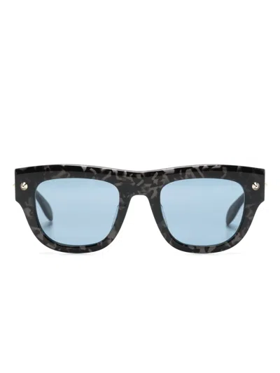 Alexander Mcqueen Stud-detailed Tinted Sunglasses In Black