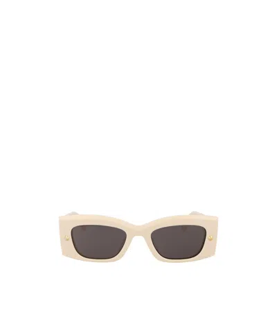 Alexander Mcqueen Stud-detailing Rectangle-frame Sunglasses In Nude