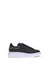 Alexander Mcqueen Studded Leather Platform Sneakers In Black